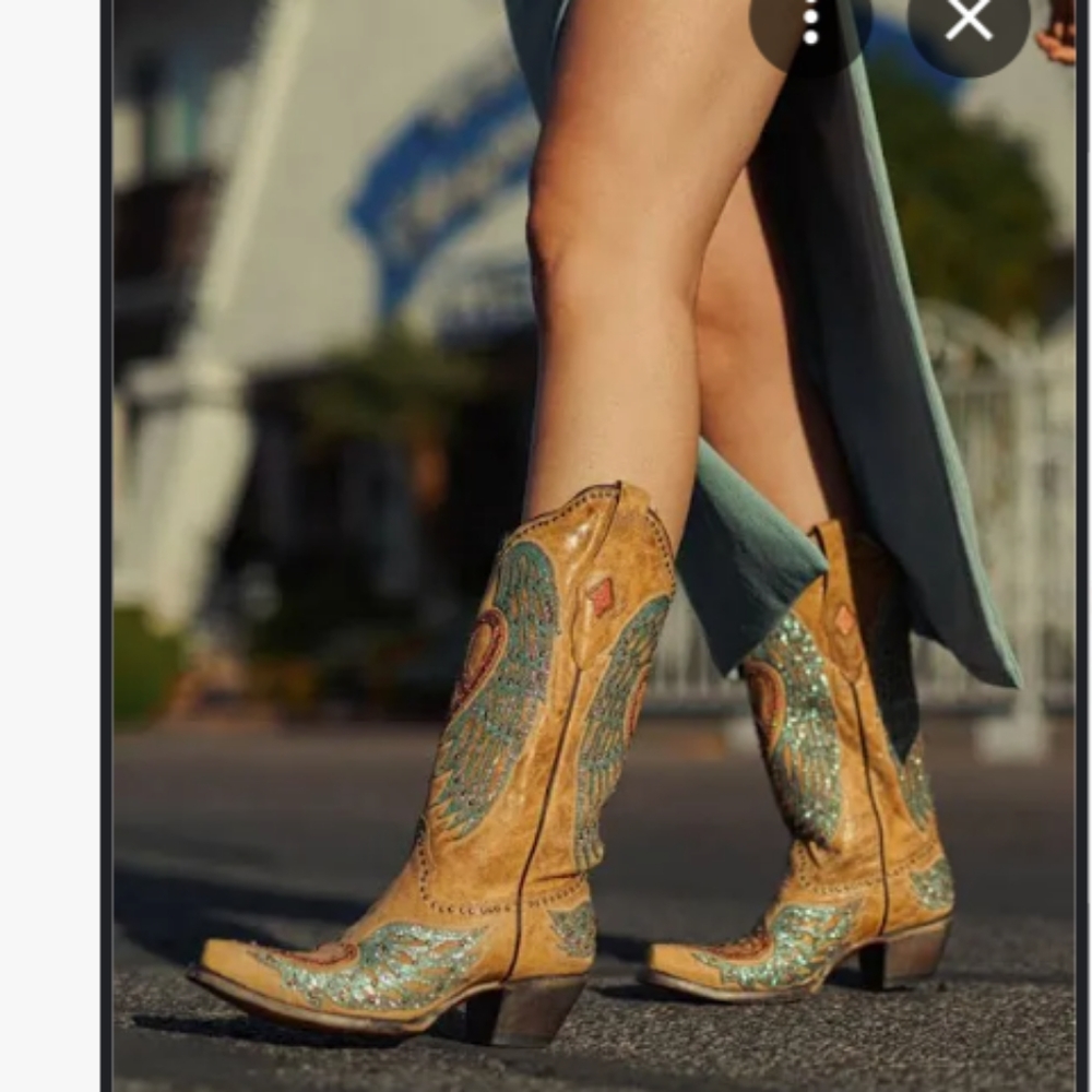 Corral heart and wings women's western boots brand new size   5 1/2